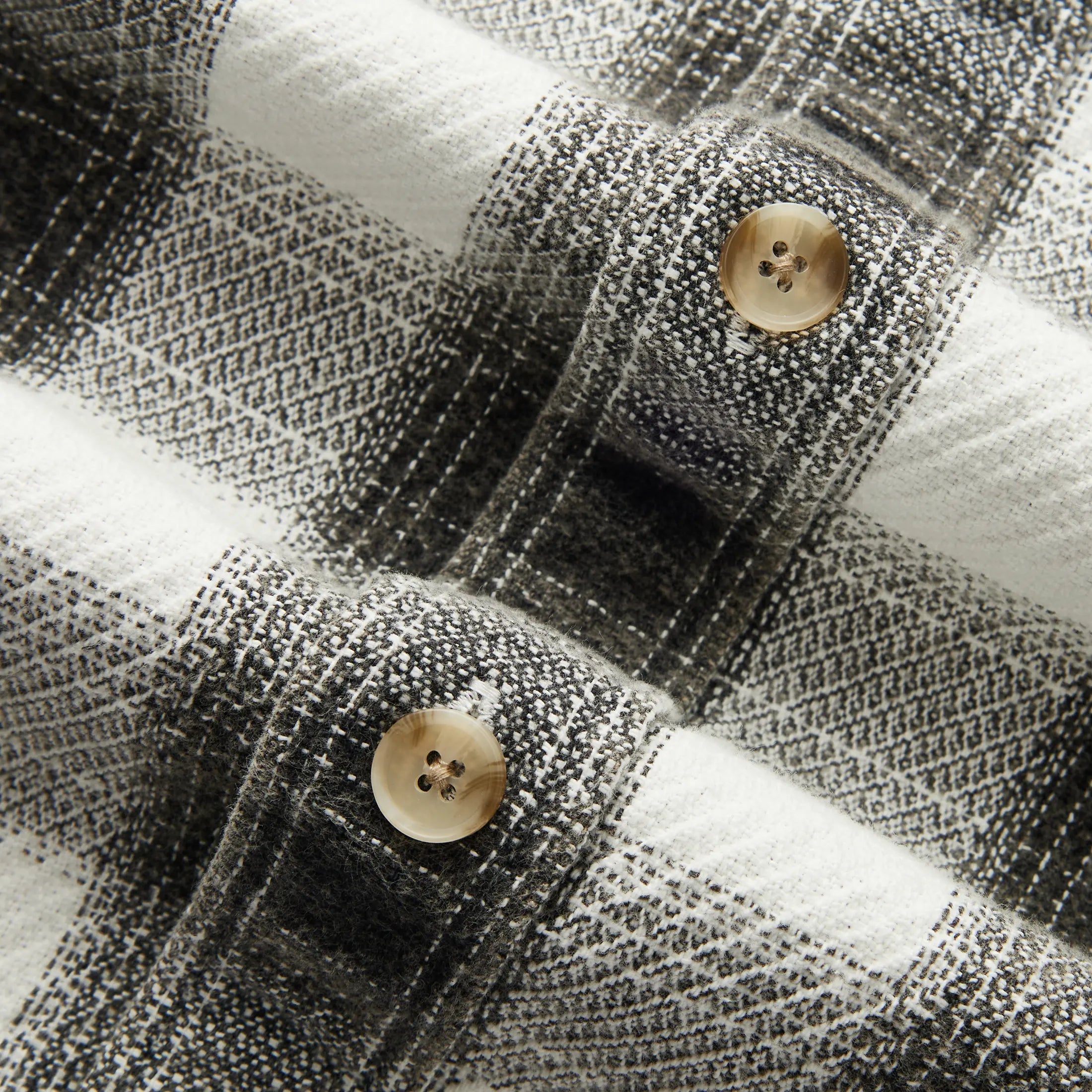 Award Brand Co Mens Shirts Vintage Flannel Heavyweight Maverick Check 100% Cotton Long Sleeve 230LDE0203_51 Rediscovered in a dusty attic, the heavyweight vintage flannel shirts were a testament to timeless 
craftsmanship. Each stitch told stories of rugged adventures and cozy firesides. Now, these soft, 
durable shirts return from Award Brand Co, blending classic style with modern comfort, ready to be
 worn and loved by everyone.