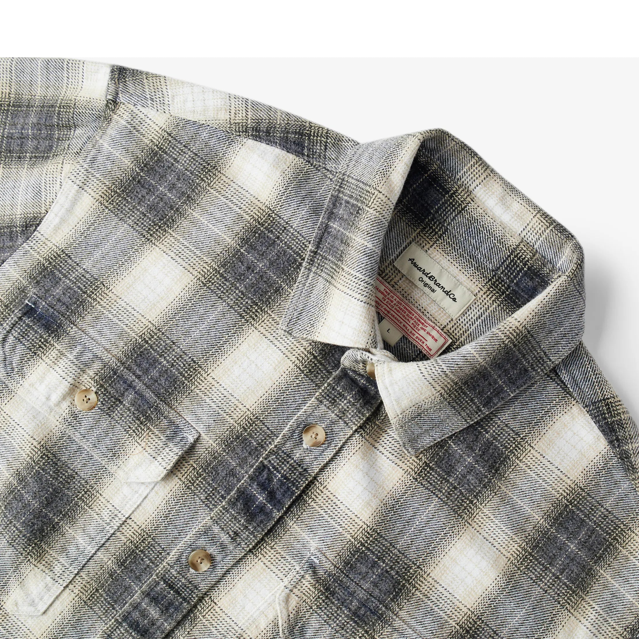 Award Brand Co Mens Shirts Vintage Flannel Heavyweight Scottish Check 100% Cotton Long Sleeve 230LDE0201_31. The virtues of flannel are so ubiquitous that the term has come to describe any garment made of flannel. The oversized heavyweight flannel shirts from Award Brand Co are dense enough to keep wind, perfect for wearing our vintage heavyweight flannel shirts for these days when it is not quite cold enough but already a bit chilly.