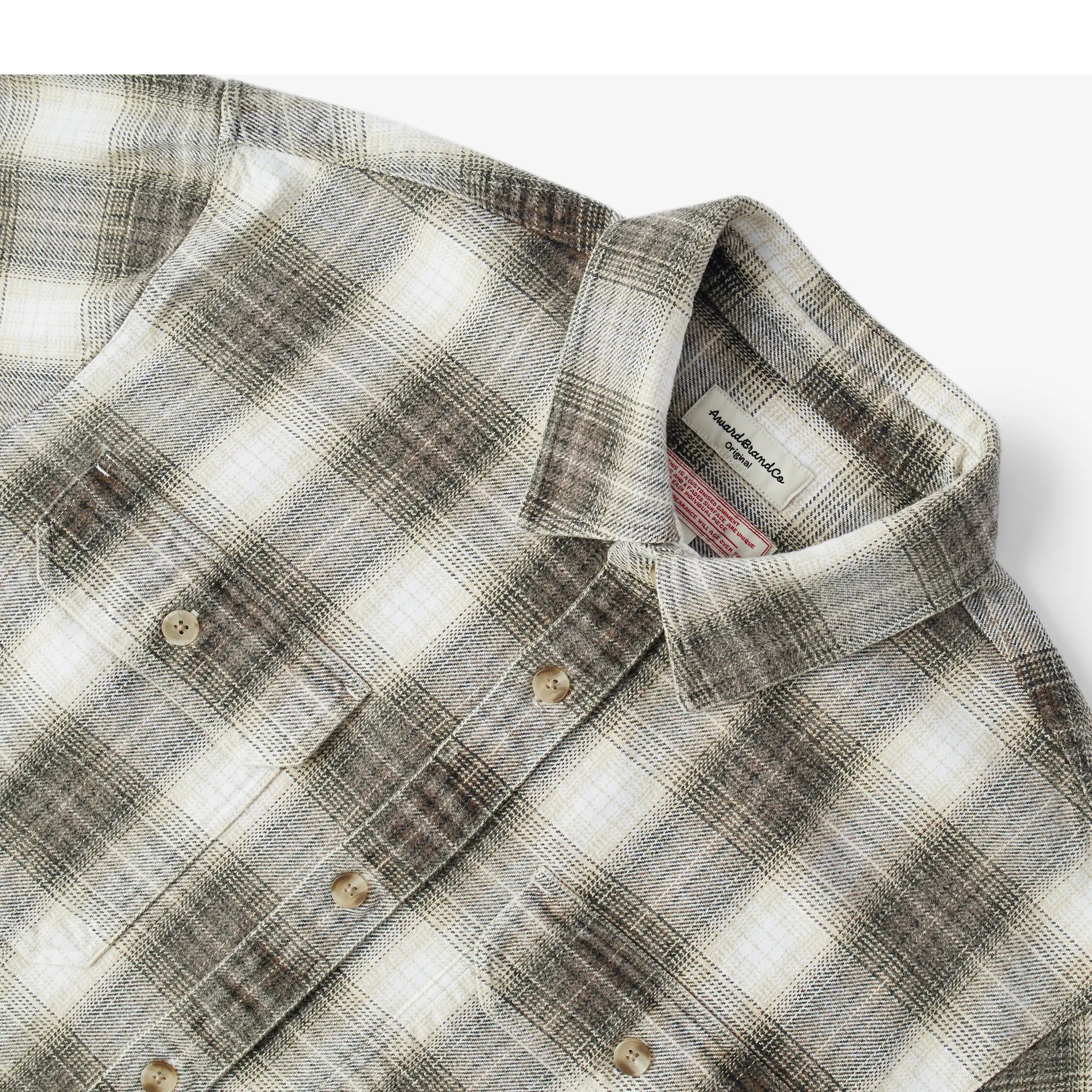 Award Brand Co Mens Shirts Vintage Flannel Heavyweight Scottish Check 100% Cotton Long Sleeve 230LDE0202_51. The virtues of flannel are so ubiquitous that the term has come to describe any garment made of flannel. The oversized heavyweight flannel shirts from Award Brand Co are dense enough to keep wind, perfect for wearing our vintage heavyweight flannel shirts for these days when it is not quite cold enough but already a bit chilly.
